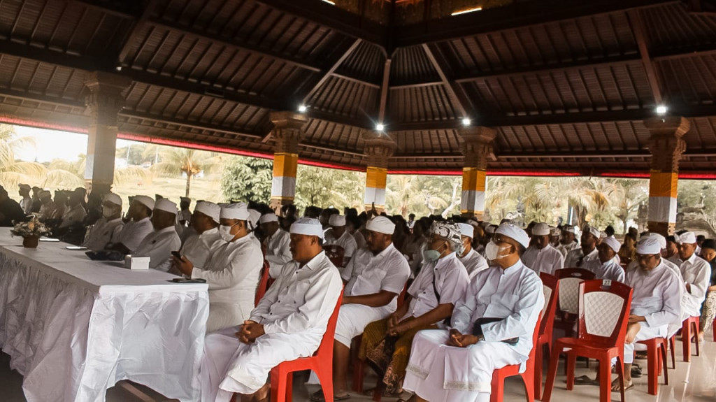 Ciptakan Keharmonisan melalui Sosialisasi Catur Swadharmaning Pasek